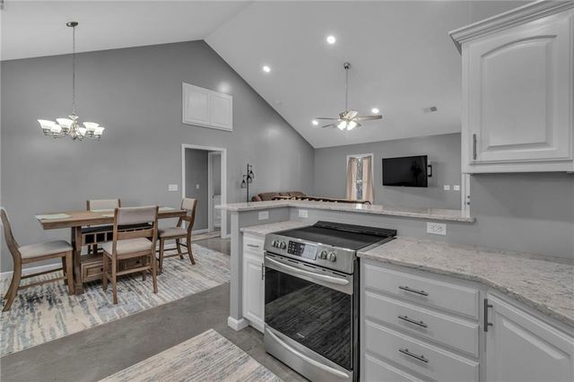 330 High Street, Cameron, MO 64429