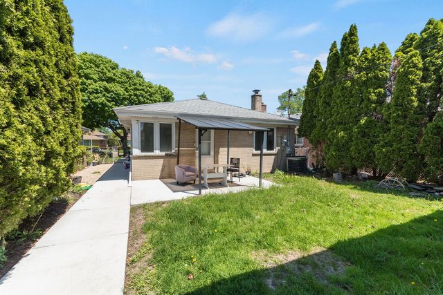 4605 Jerome Avenue, Skokie, IL 60076