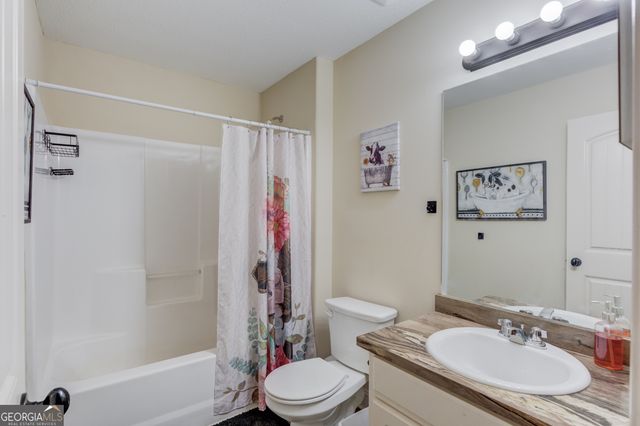 154 Rolling Oaks Lane, Colbert, GA 30628
