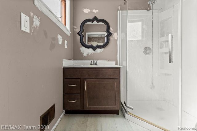 9267 Glenis Street, Taylor, MI 48180