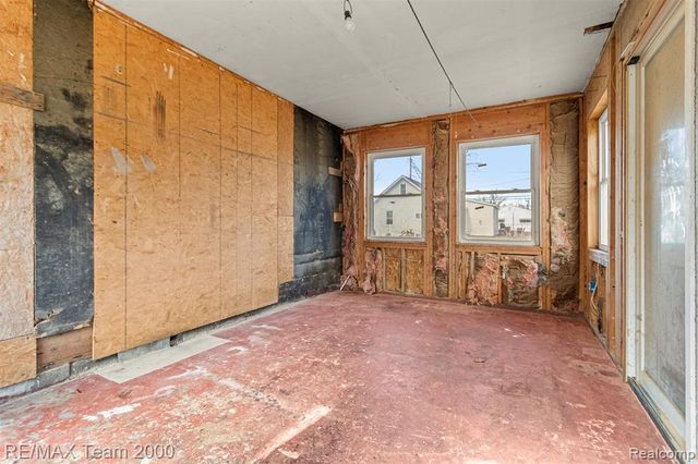 9267 Glenis Street, Taylor, MI 48180