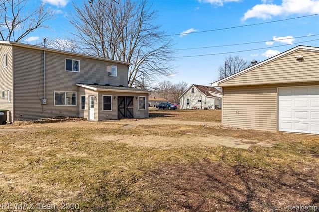 9267 Glenis Street, Taylor, MI 48180