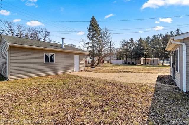 9267 Glenis Street, Taylor, MI 48180