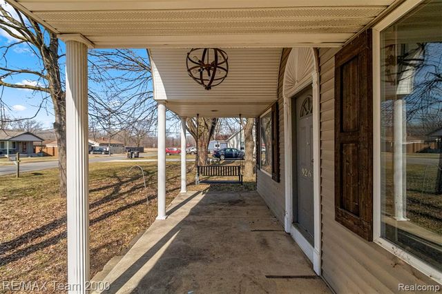 9267 Glenis Street, Taylor, MI 48180