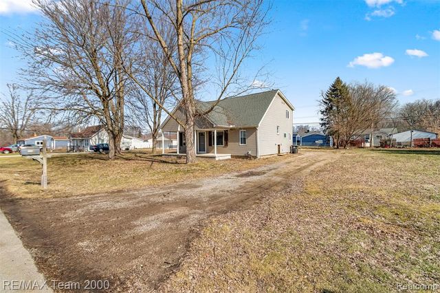 9267 Glenis Street, Taylor, MI 48180