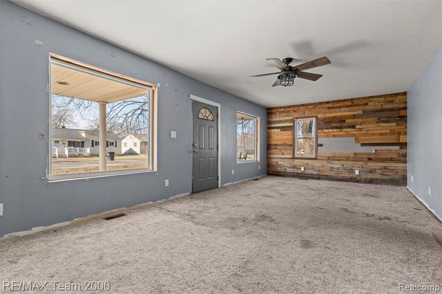 9267 Glenis Street, Taylor, MI 48180