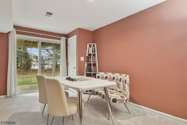 32 Mayflower Dr, Bernards Twp., NJ 07920