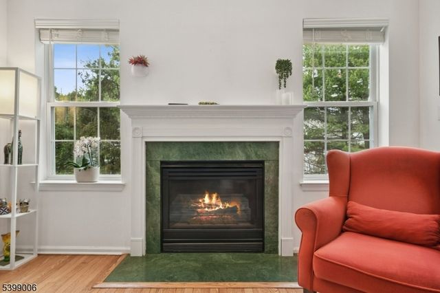 32 Mayflower Dr, Bernards Twp., NJ 07920