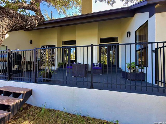 25715 GREEN RIVER DR, San Antonio, TX 78260