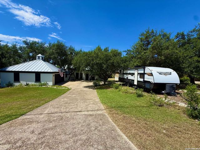 25715 GREEN RIVER DR, San Antonio, TX 78260