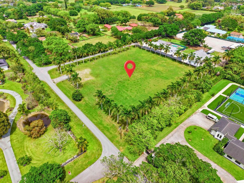 Image 1 of property listing at 8480 Stagecoach Lane, Boca Raton, FL 33496