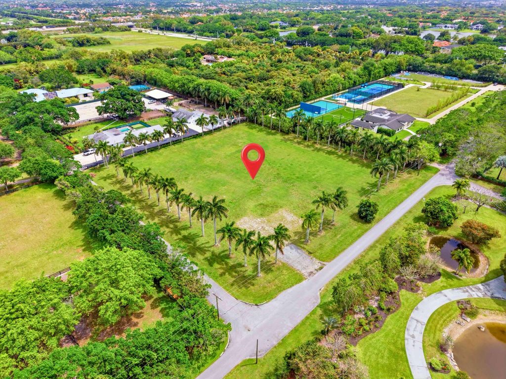 Image 2 of property listing at 8480 Stagecoach Lane, Boca Raton, FL 33496