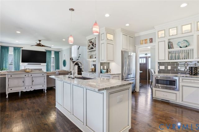 8077 Castle Grove Dr, Mechanicsville, VA 23111
