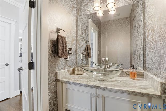 8077 Castle Grove Dr, Mechanicsville, VA 23111