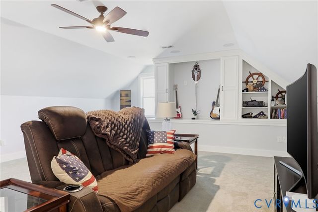 8077 Castle Grove Dr, Mechanicsville, VA 23111