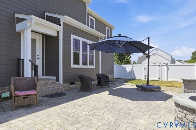 8077 Castle Grove Dr, Mechanicsville, VA 23111