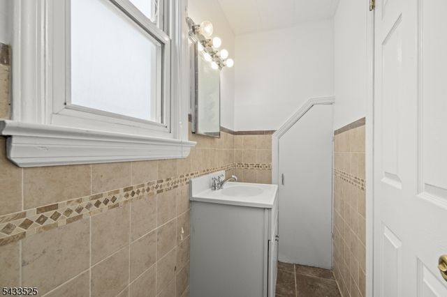 1335 Burnet Ave, Union Twp., NJ 07083