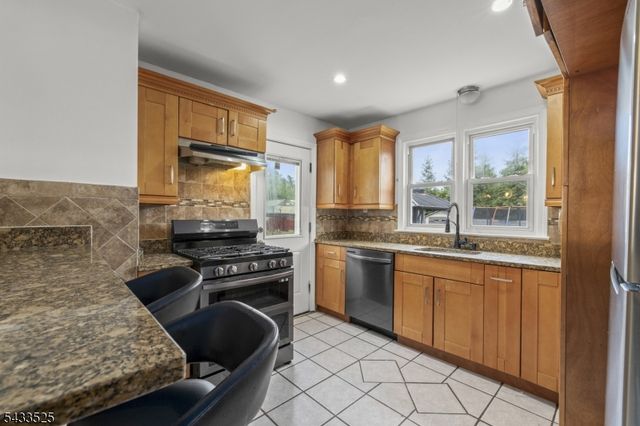 1335 Burnet Ave, Union Twp., NJ 07083