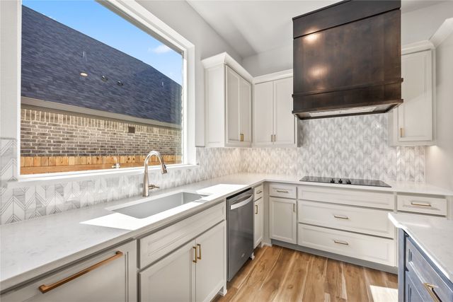 904 Boston Lane, River Oaks, TX 76114