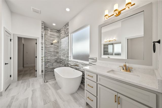 904 Boston Lane, River Oaks, TX 76114