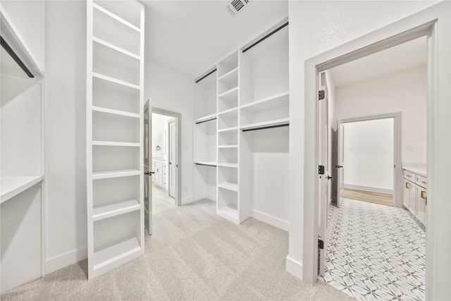 904 Boston Lane, River Oaks, TX 76114