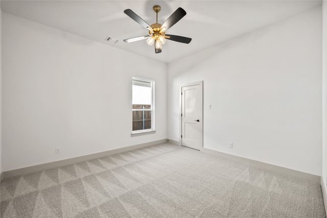 904 Boston Lane, River Oaks, TX 76114