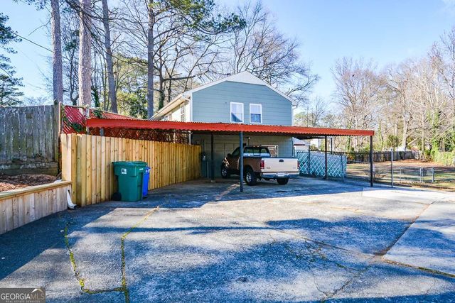 595 Floyd Drive SE, Smyrna, GA 30082