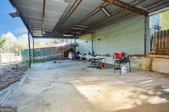 595 Floyd Drive SE, Smyrna, GA 30082