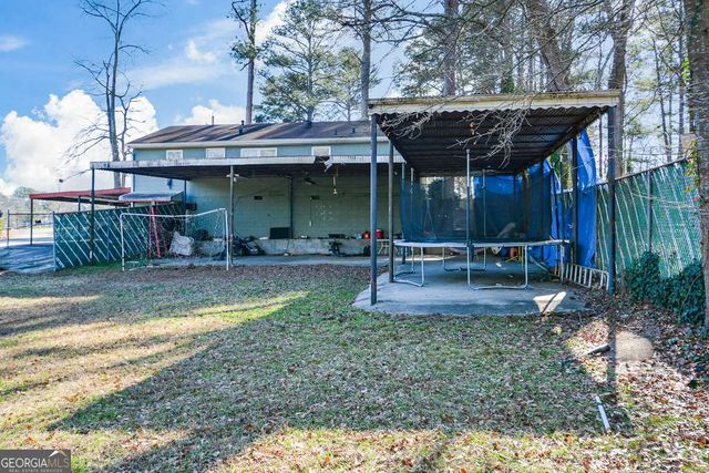 595 Floyd Drive SE, Smyrna, GA 30082