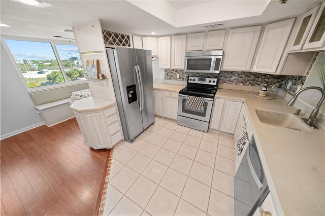 201 W LAUREL STREET 701, Tampa, FL 33602