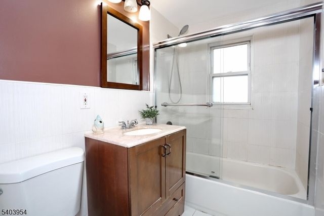 22 Paroubek St, Little Ferry Boro, NJ 07643