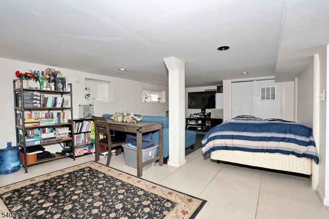 22 Paroubek St, Little Ferry Boro, NJ 07643