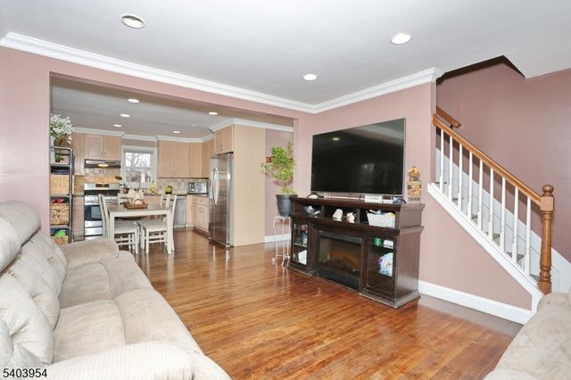 22 Paroubek St, Little Ferry Boro, NJ 07643