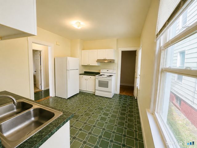 122 Atwater Street, New Haven, CT 06513