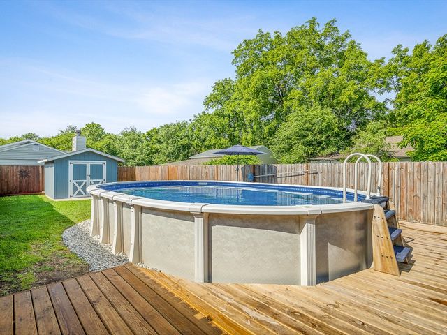 7922 Elm Avenue, Machesney Park, IL 61115