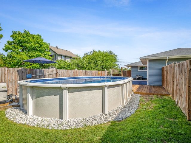 7922 Elm Avenue, Machesney Park, IL 61115