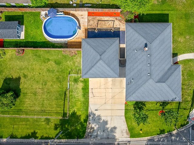 7922 Elm Avenue, Machesney Park, IL 61115