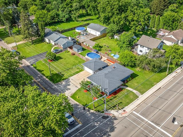 7922 Elm Avenue, Machesney Park, IL 61115