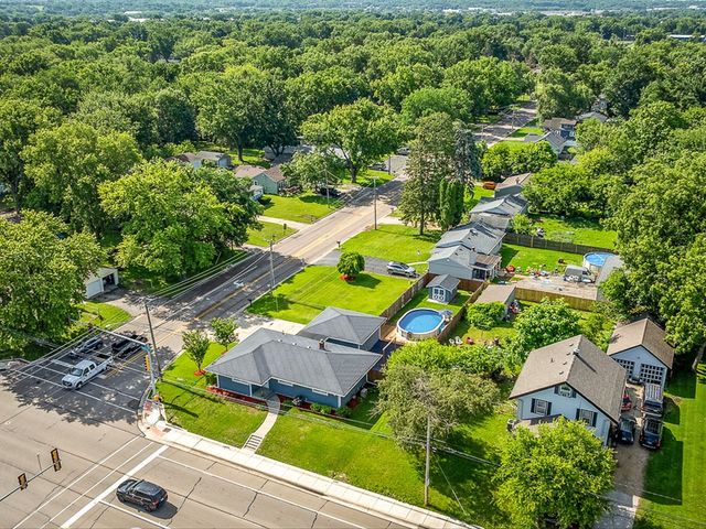 7922 Elm Avenue, Machesney Park, IL 61115