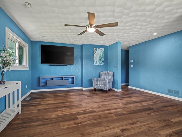 7922 Elm Avenue, Machesney Park, IL 61115