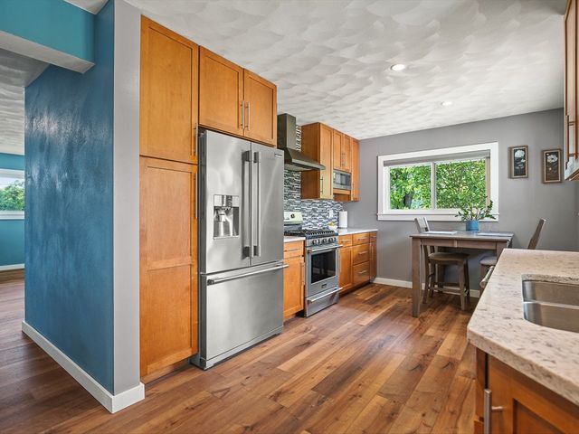 7922 Elm Avenue, Machesney Park, IL 61115