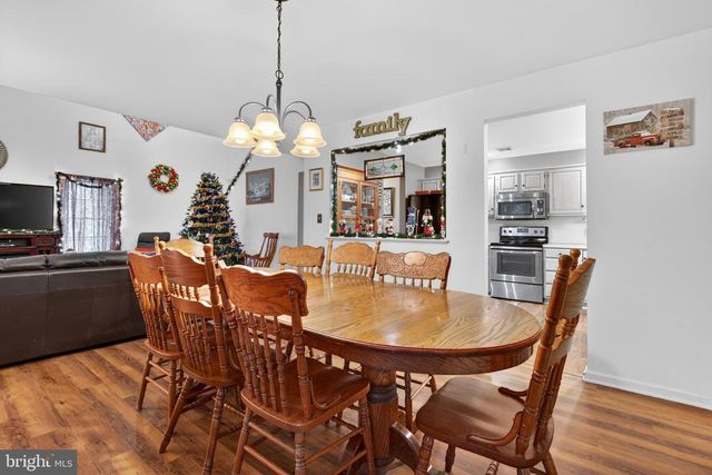 439 HUNTINGTON DR, Mountville, PA 17554