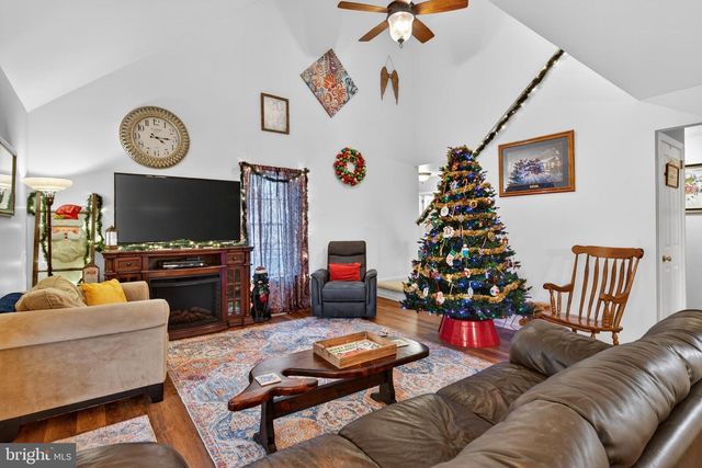 439 HUNTINGTON DR, Mountville, PA 17554