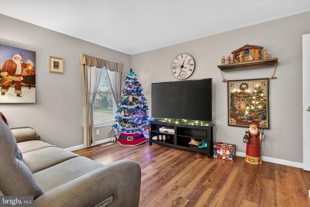 439 HUNTINGTON DR, Mountville, PA 17554