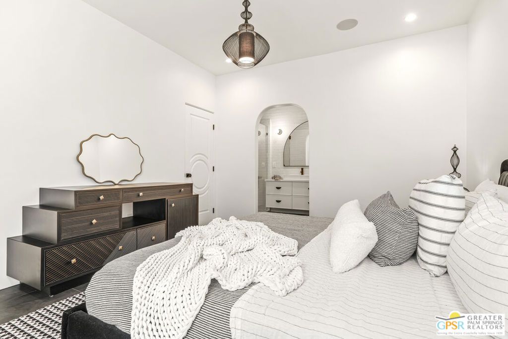 Image 37 of property listing at 303 Ameno Drive, Palm Springs, CA 92262