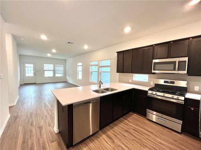1340 Weatherford LN, Leander, TX 78641