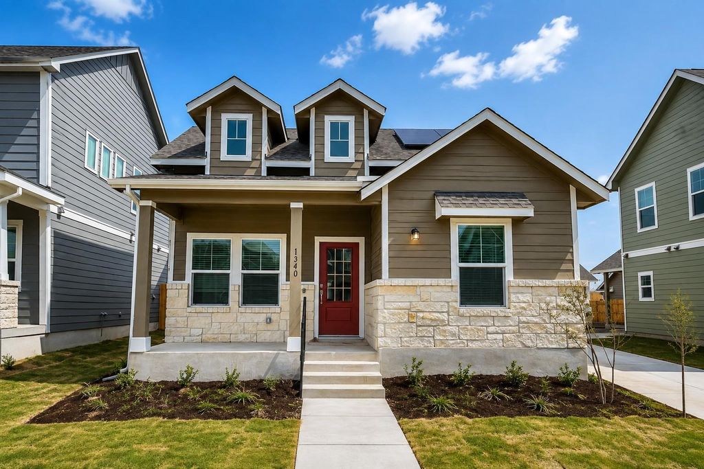 1340 Weatherford LN, Leander, TX 78641