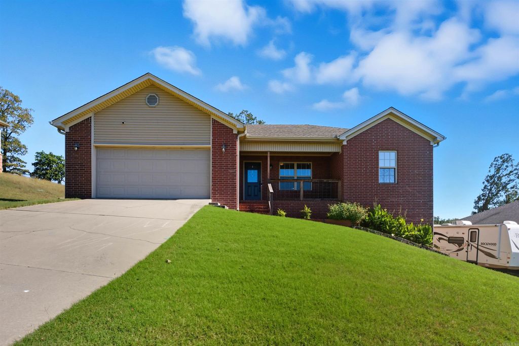 151 Weathering Drive, Austin, AR 72007