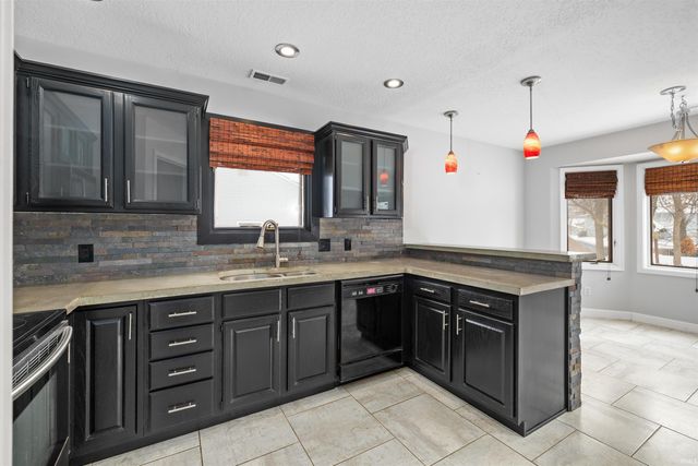 5401 Welsh Glen Run, Fort Wayne, IN 46804