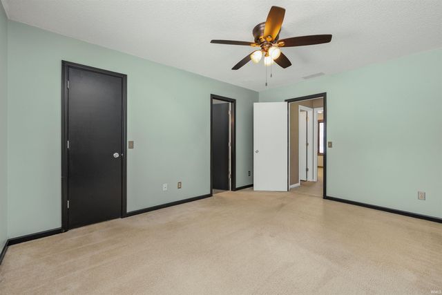 5401 Welsh Glen Run, Fort Wayne, IN 46804